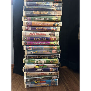 Lot of 20 Disney & Family VHS Tapes Lion King, Little Mermaid, Toy Story & More